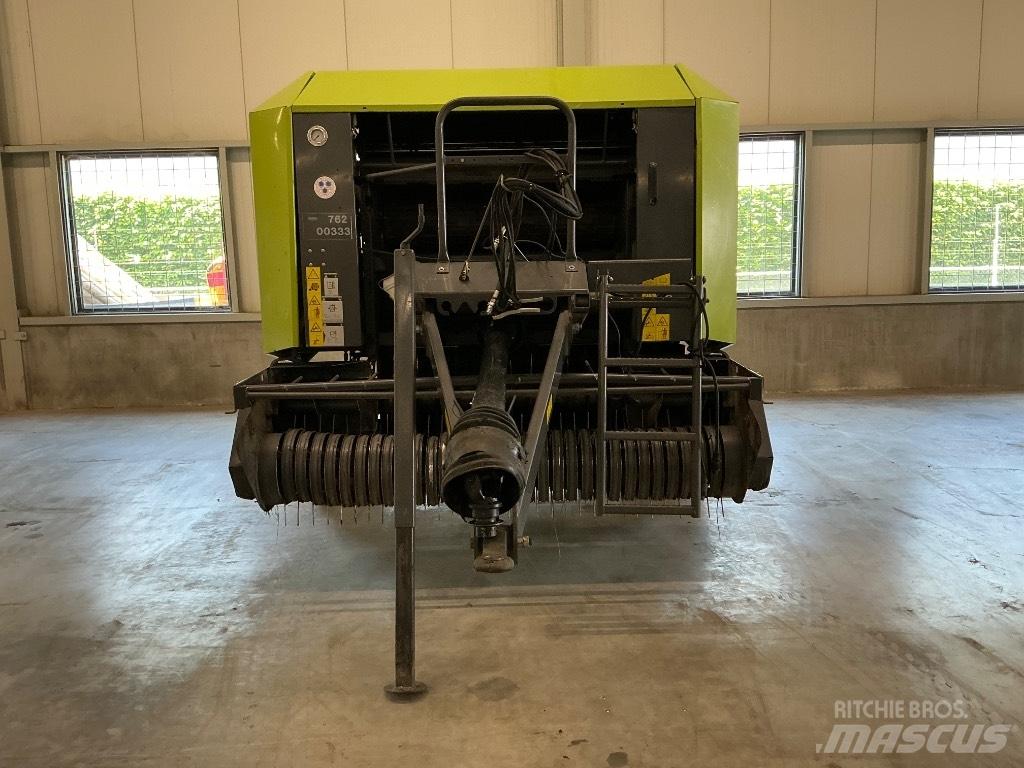 CLAAS Rollant 350 Rituļu preses