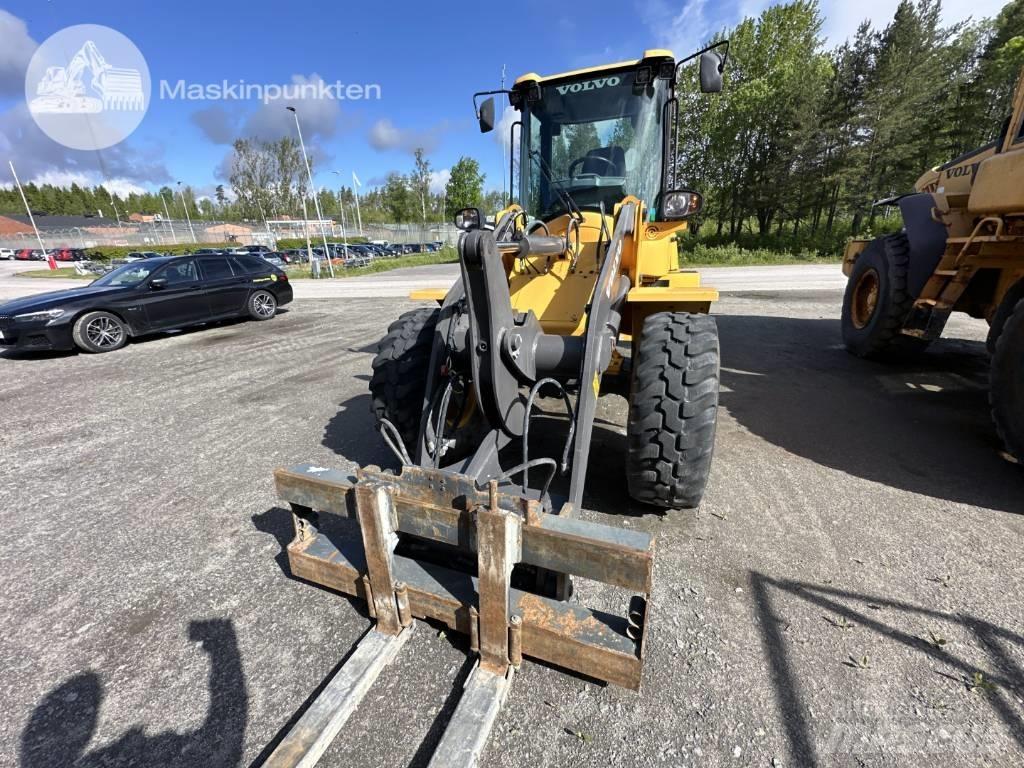 Volvo L 35 G Iekrāvēji uz riteņiem
