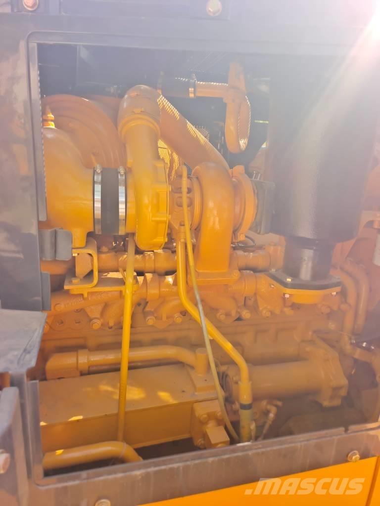 Shantui SD 22 Kāpurķēžu buldozeri