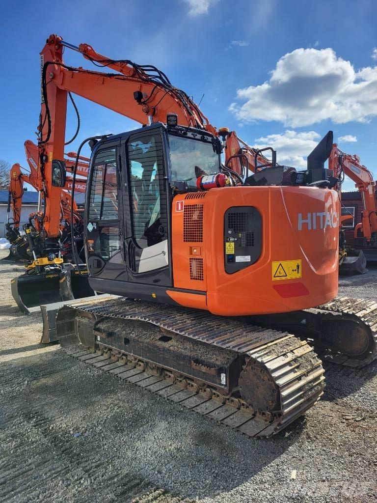 Hitachi ZX 135 US-6 Kāpurķēžu ekskavatori