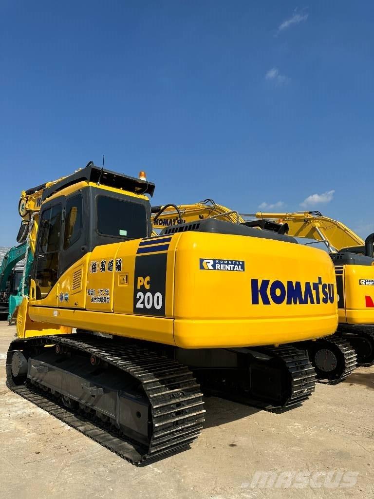 Komatsu PC 220-7 Kāpurķēžu ekskavatori