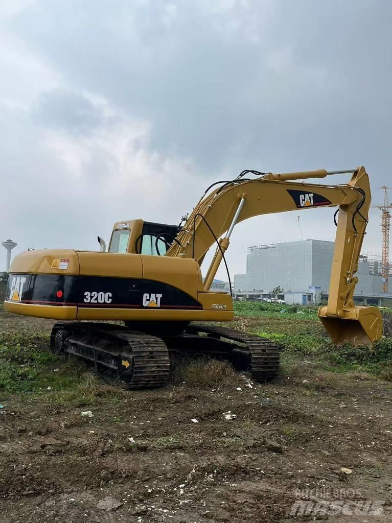 CAT 320 C Kāpurķēžu ekskavatori