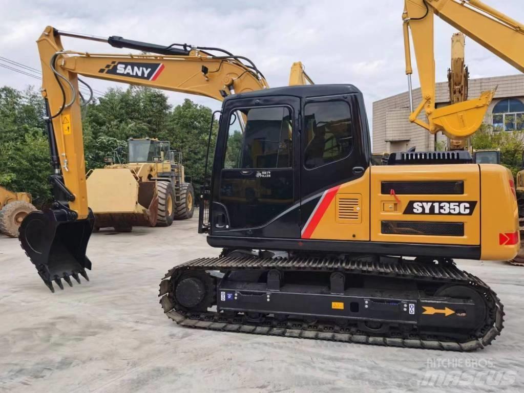 Sany sy135c Kāpurķēžu ekskavatori