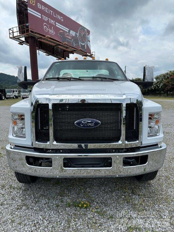 Ford F 750 Šasija ar kabīni