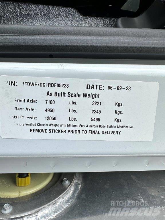 Ford F 750 Šasija ar kabīni