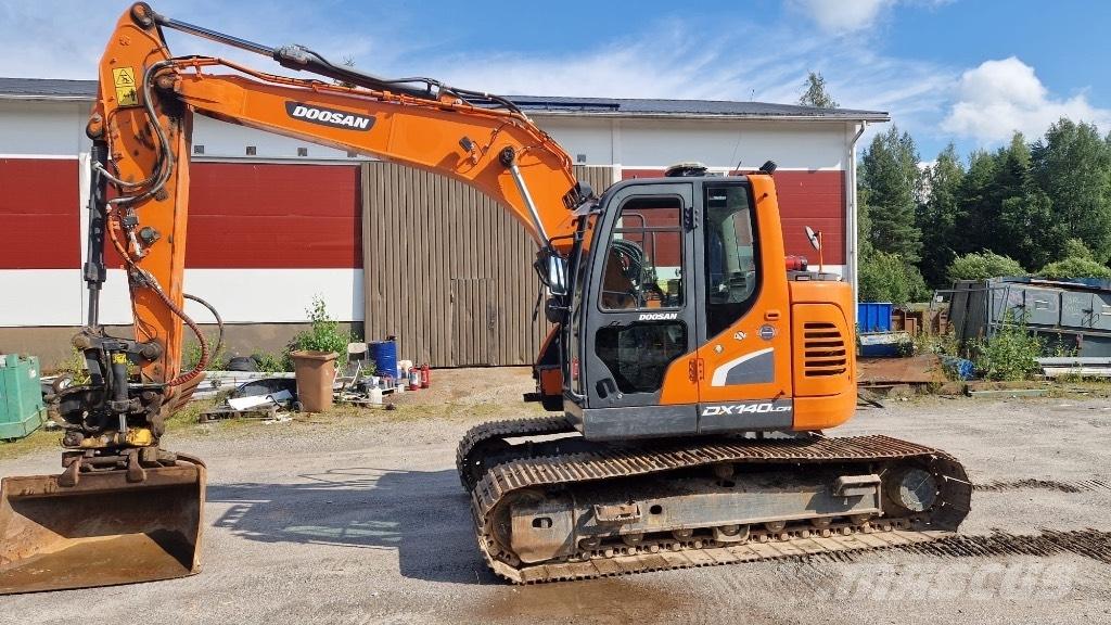 Doosan DX 140 LCR Kāpurķēžu ekskavatori