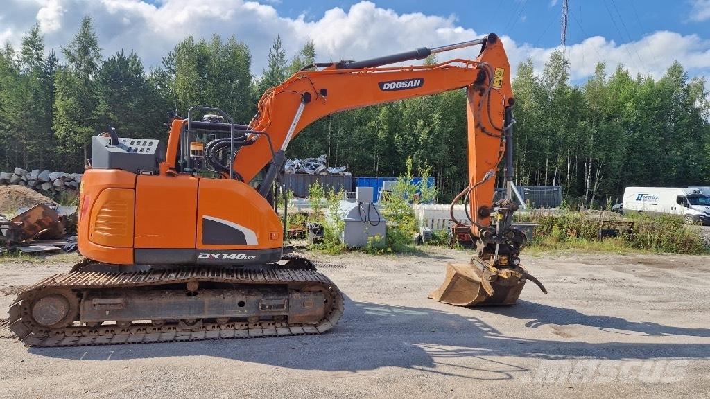 Doosan DX 140 LCR Kāpurķēžu ekskavatori