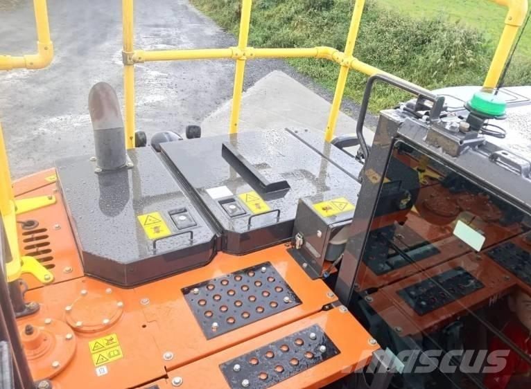 Hitachi ZX 130LCN Kāpurķēžu ekskavatori