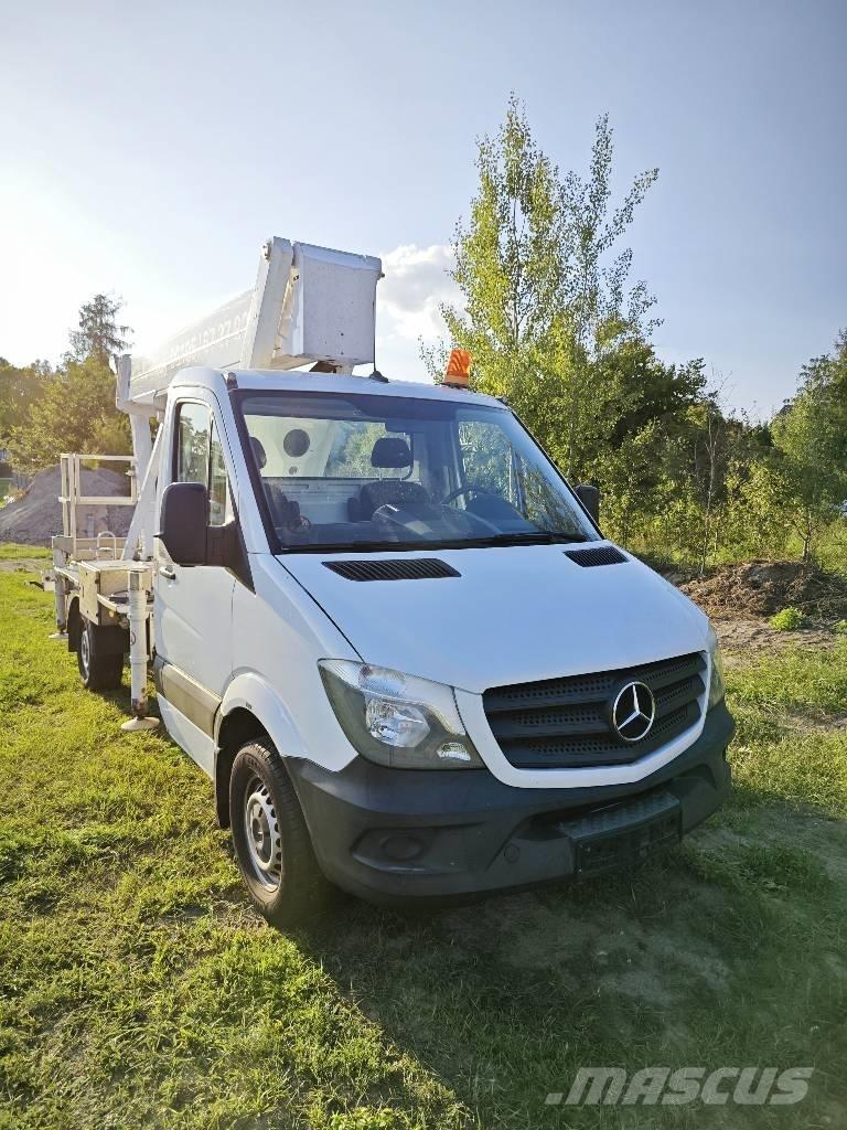 Palfinger P 250 BK Pacēlāji uz automašīnas bāzes