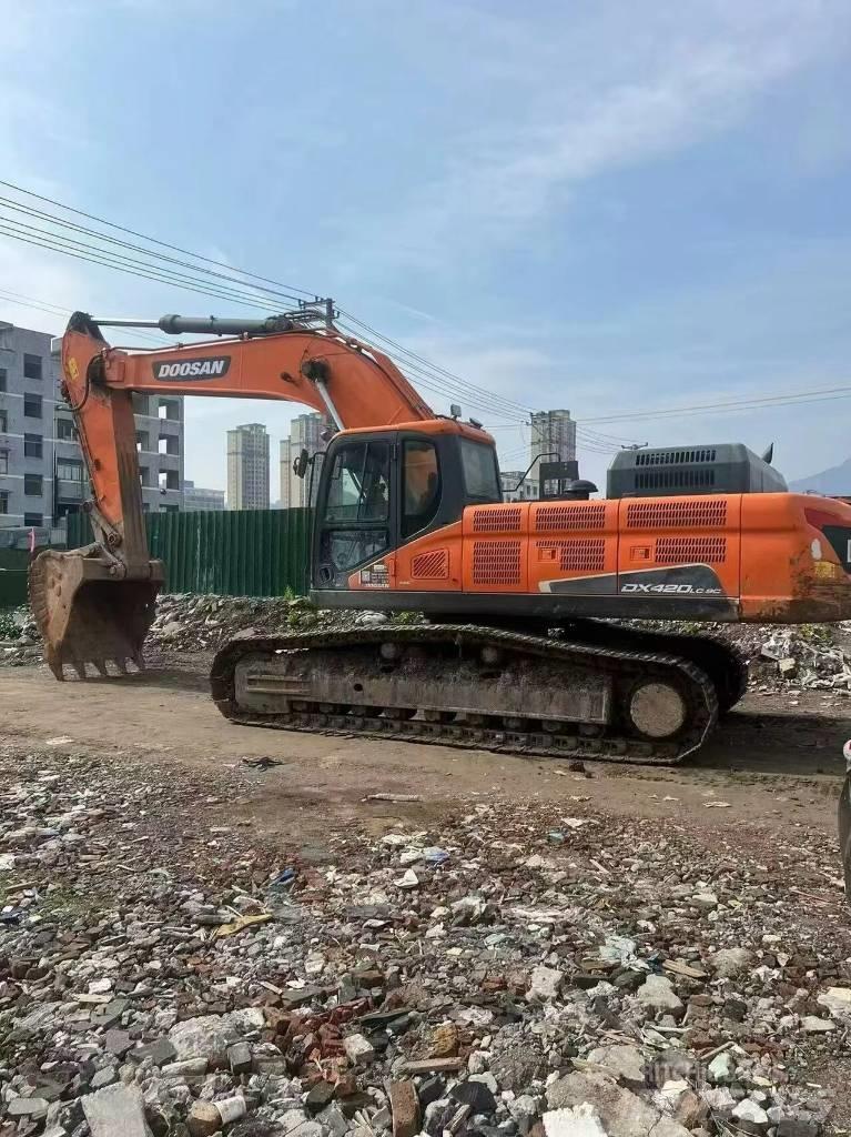 Doosan DX420LC Kāpurķēžu ekskavatori