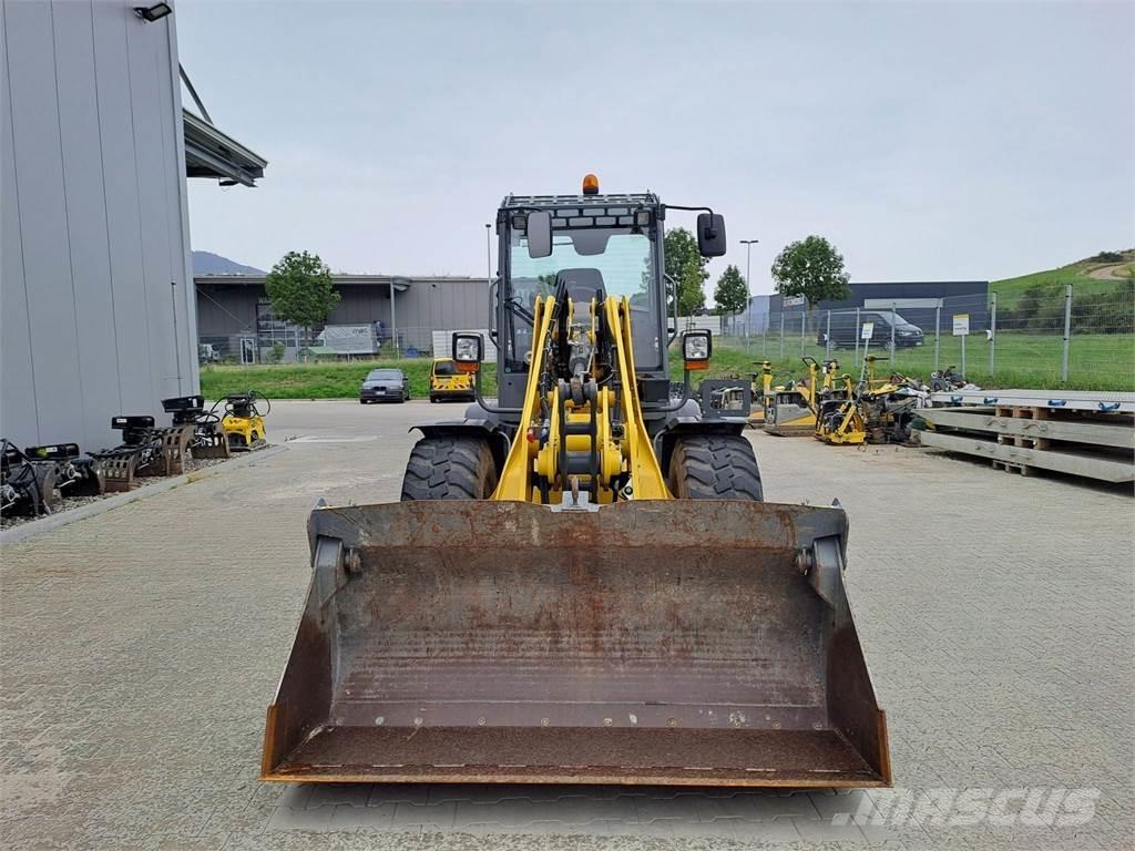 Wacker Neuson WL70 Iekrāvēji uz riteņiem