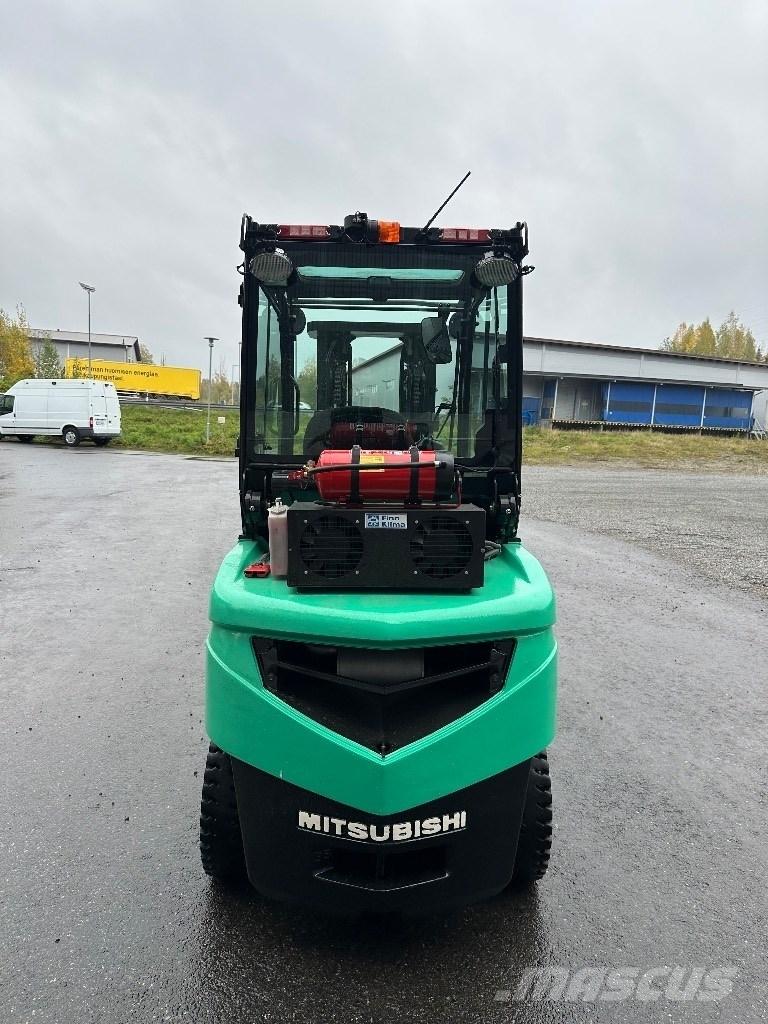 Mitsubishi FD 35 N Tehnika ar dīzeļa dzinēju