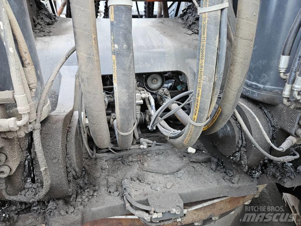 Doosan DX 340 LC Kāpurķēžu ekskavatori