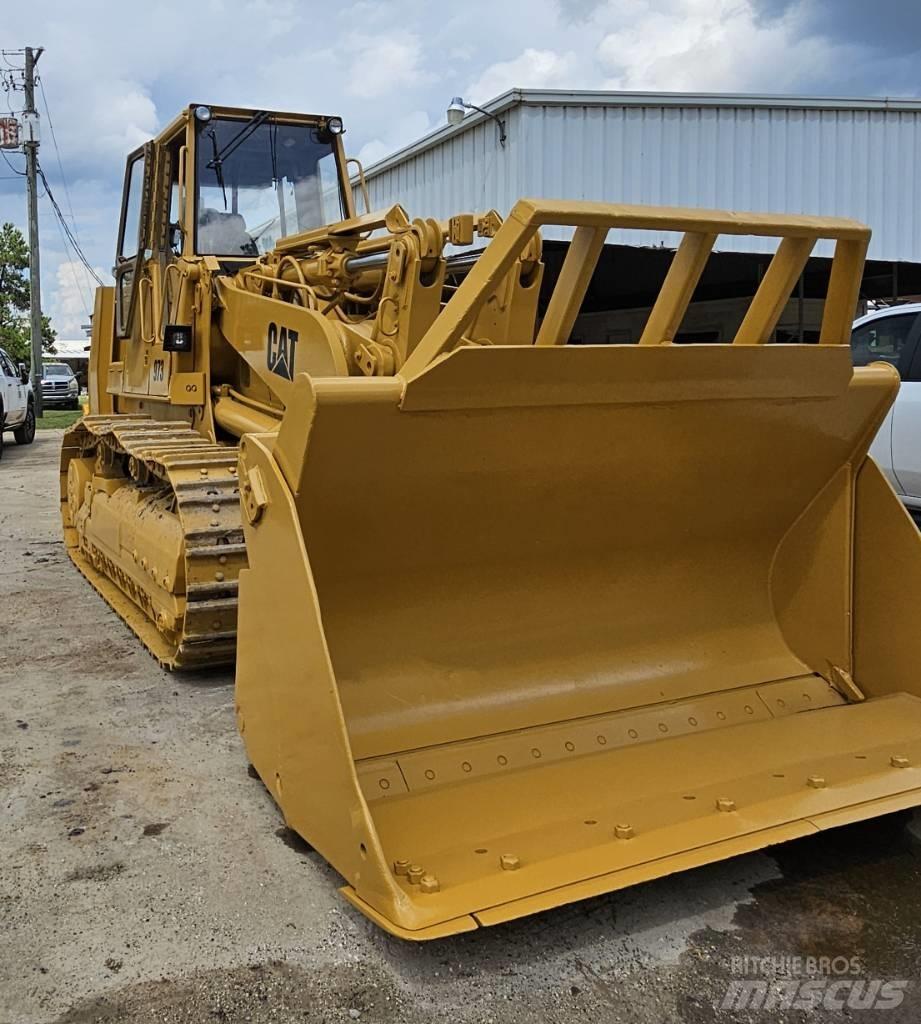CAT 973 Kāpurķēžu iekrāvēji