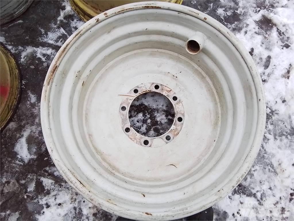  Okänt Sampo 20x28 Riepas, riteņi un diski