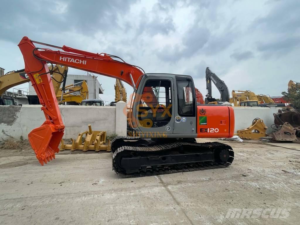 Hitachi EX 120 Kāpurķēžu ekskavatori