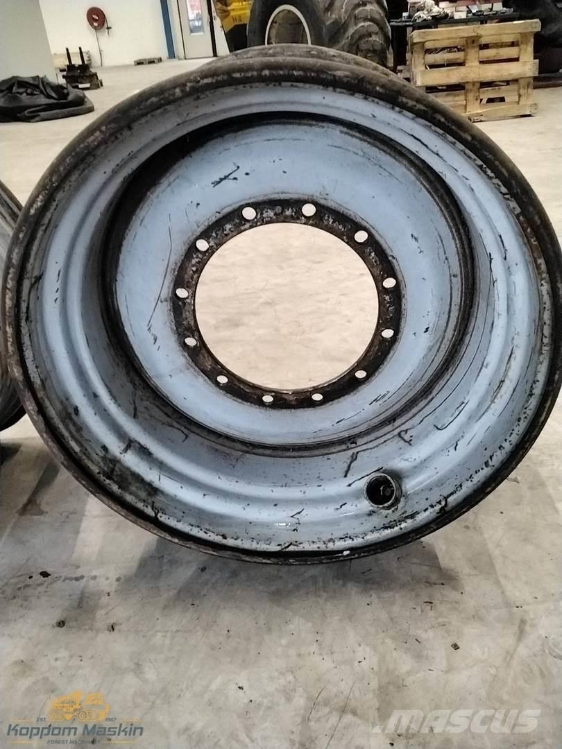 Valmet 901 20x34 Riepas, riteņi un diski