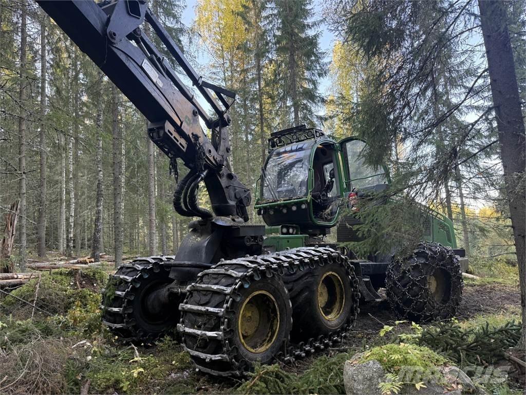 John Deere 1270E Harvesteri