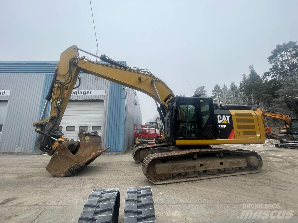 CAT 330 Kāpurķēžu ekskavatori