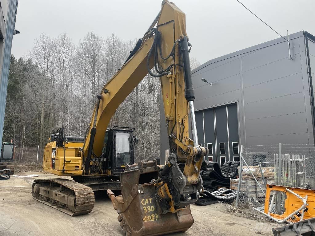 CAT 330 Kāpurķēžu ekskavatori
