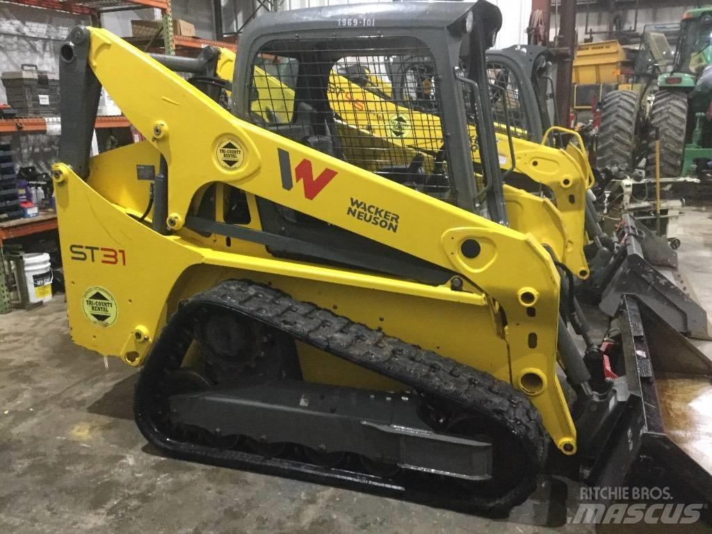 Wacker Neuson ST 31 Lietoti riteņu kompaktiekrāvēji