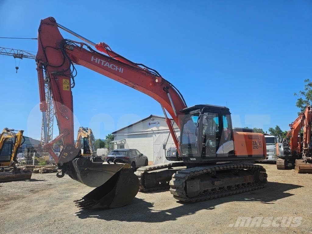 Hitachi ZX 210 LC Kāpurķēžu ekskavatori