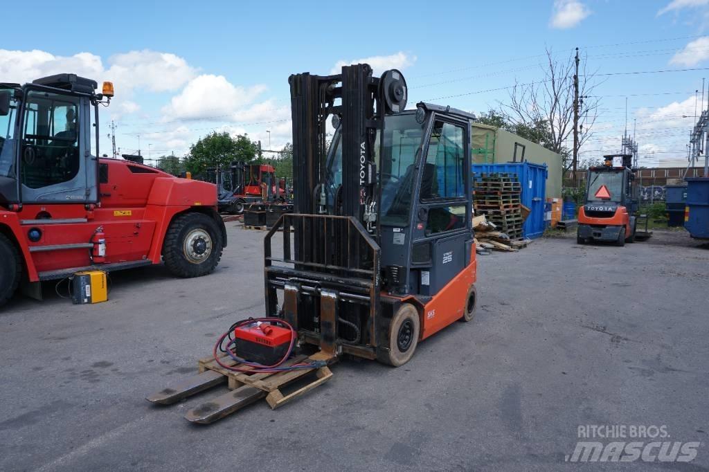 Toyota 8FBMKT25 Elektriskie iekrāvēji