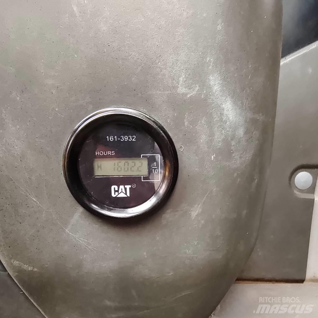 CAT 320 D Kāpurķēžu ekskavatori