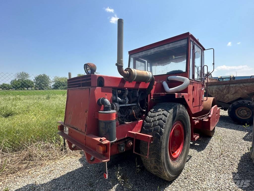 Hamm HW 2304 S Vienvalča grunts veltņi