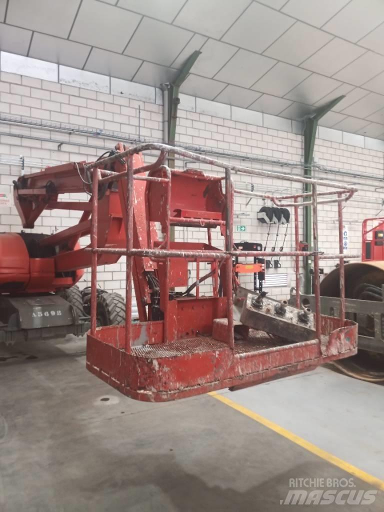 Manitou 160 ATJ Strēles pacēlāji