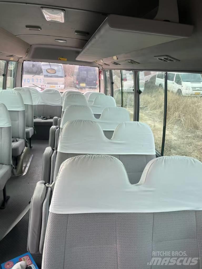 Toyota Coaster Starppilsētu autobusi