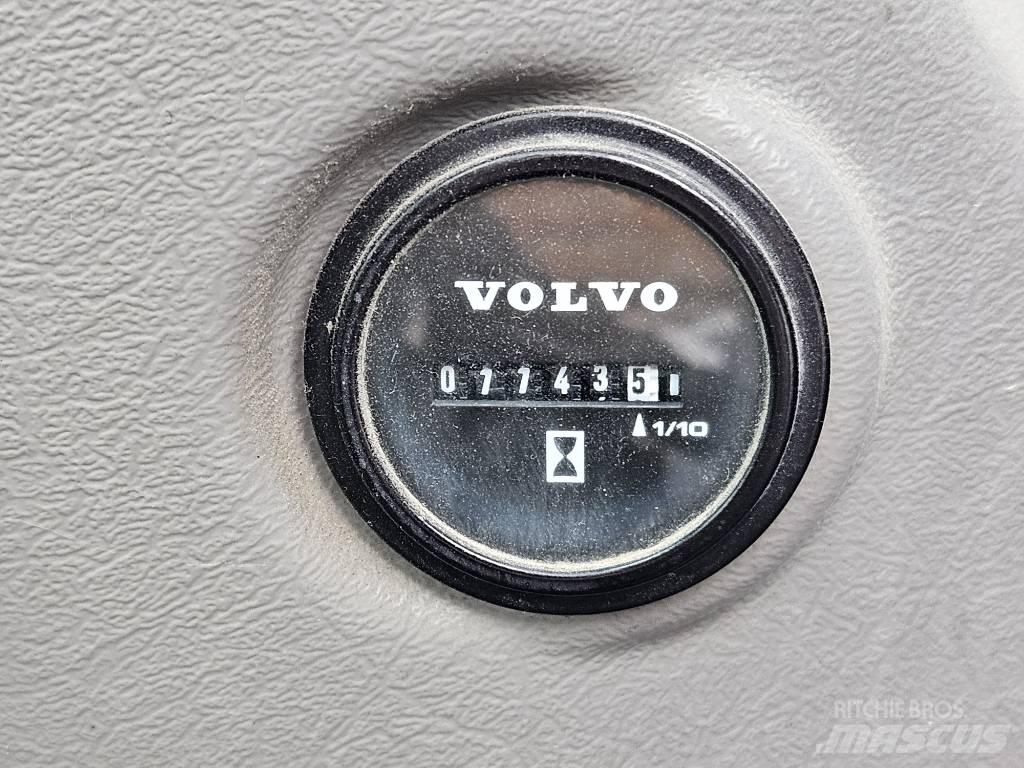 Volvo EC380EHR Kāpurķēžu ekskavatori