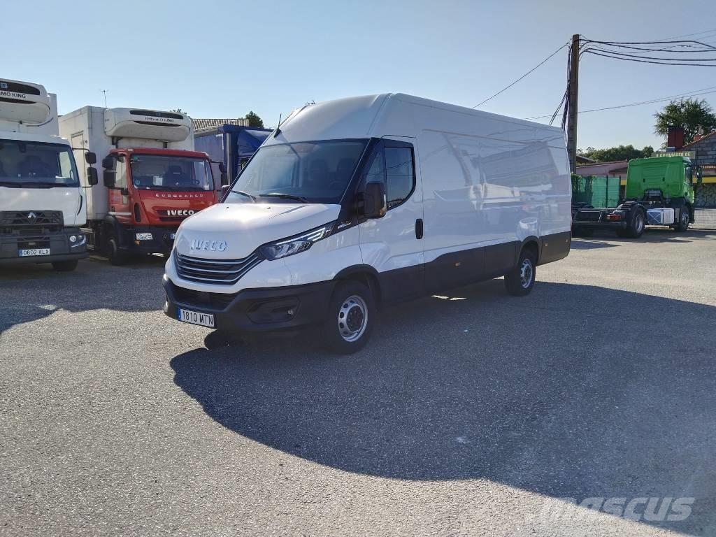 Iveco Daily 35 S12 Furgons