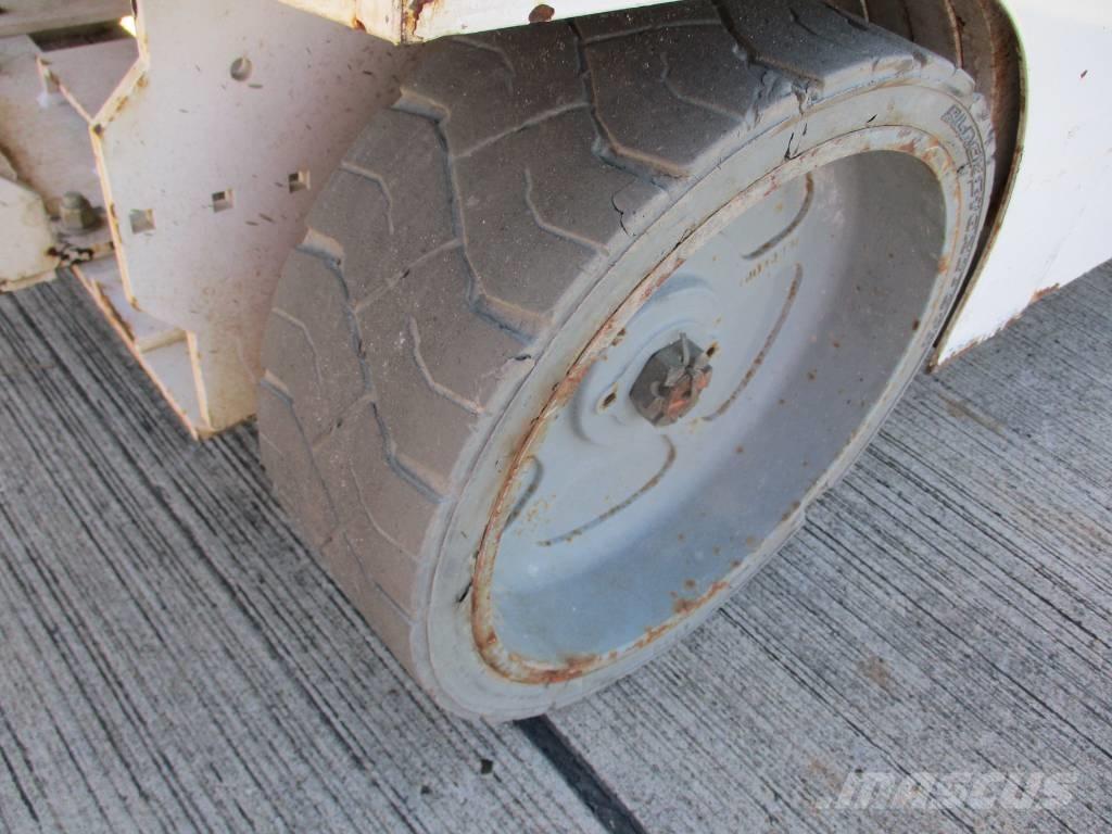 Genie GS 2046 Šķerveida pacēlāji