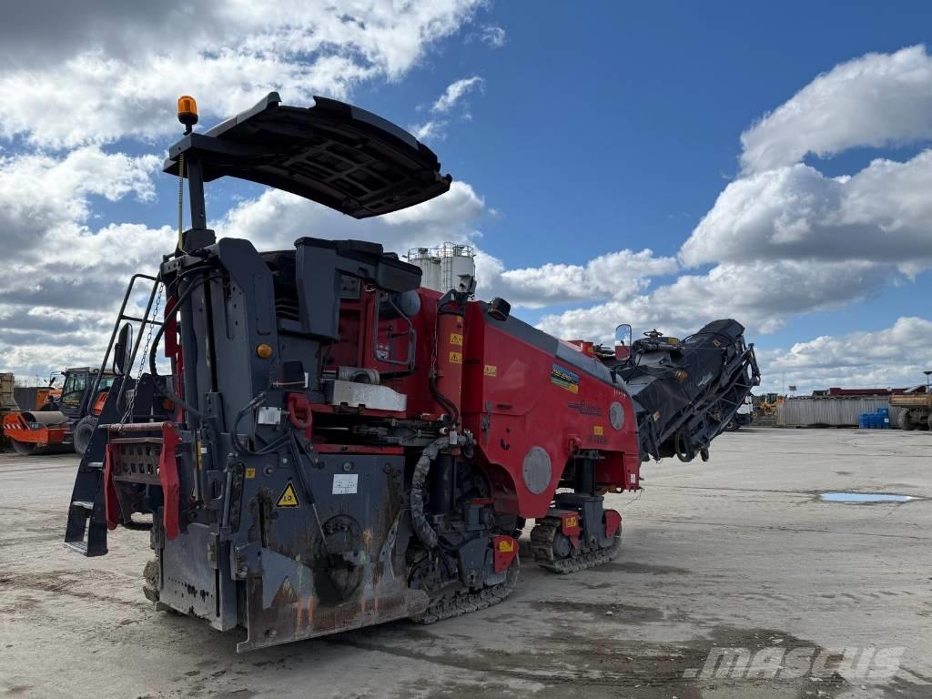 Wirtgen W 100 CFI Asfalta dzesēšanas iekārtas