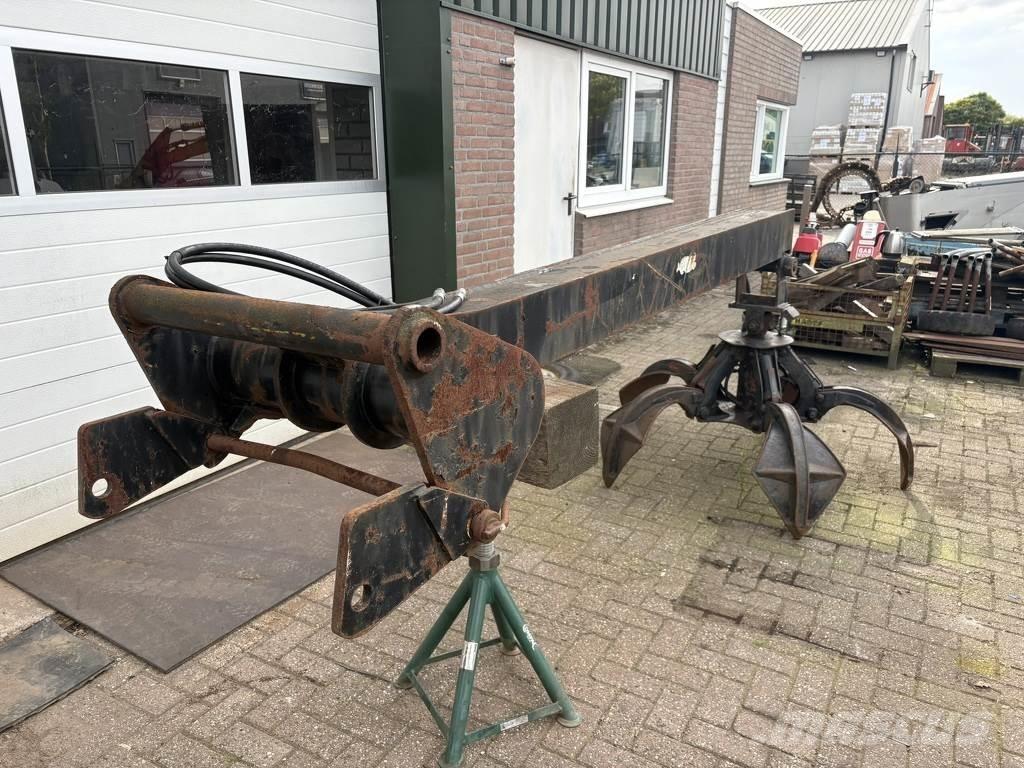 Manitou jip Teleskopiskie manipulatori