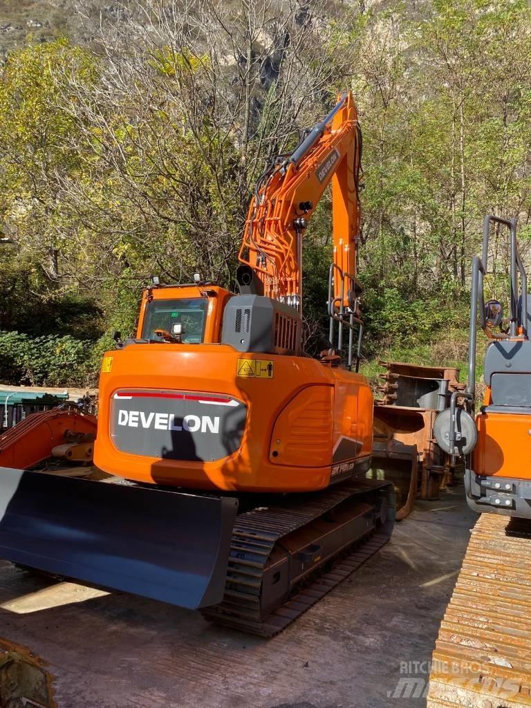 Develon DX 140 LCR-7 Kāpurķēžu ekskavatori
