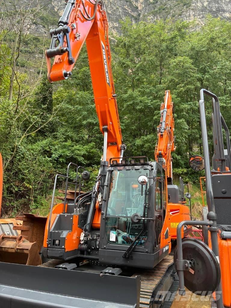 Develon DX 140 LCR-7 Kāpurķēžu ekskavatori