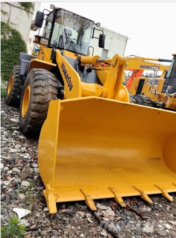 Komatsu WA 320-5 Iekrāvēji uz riteņiem