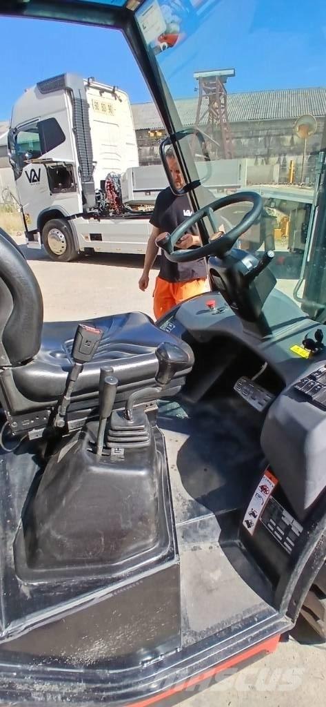 Manitou MSI 30 D Tehnika ar dīzeļa dzinēju