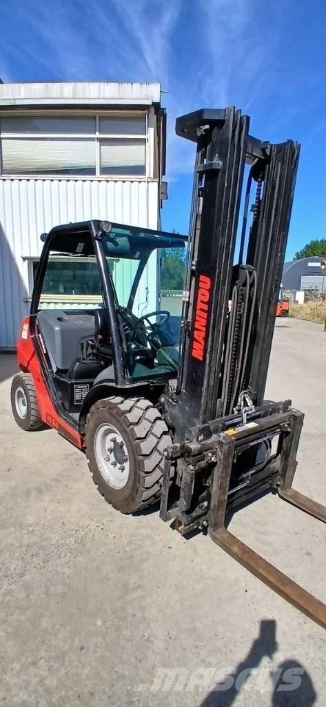 Manitou MSI 30 D Tehnika ar dīzeļa dzinēju