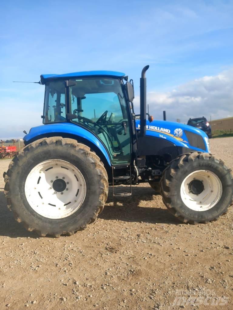 New Holland T 4.85 Traktori