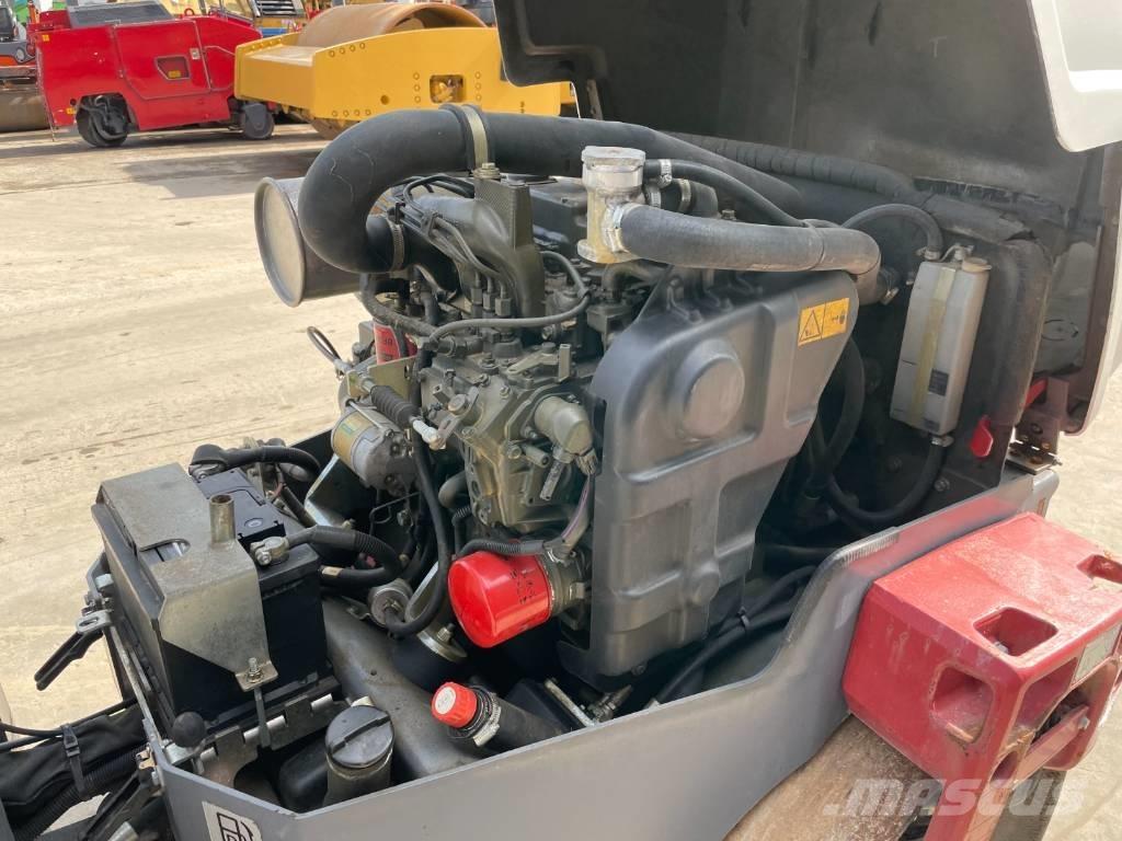 Dynapac CC1200C Kombinētie veltņi