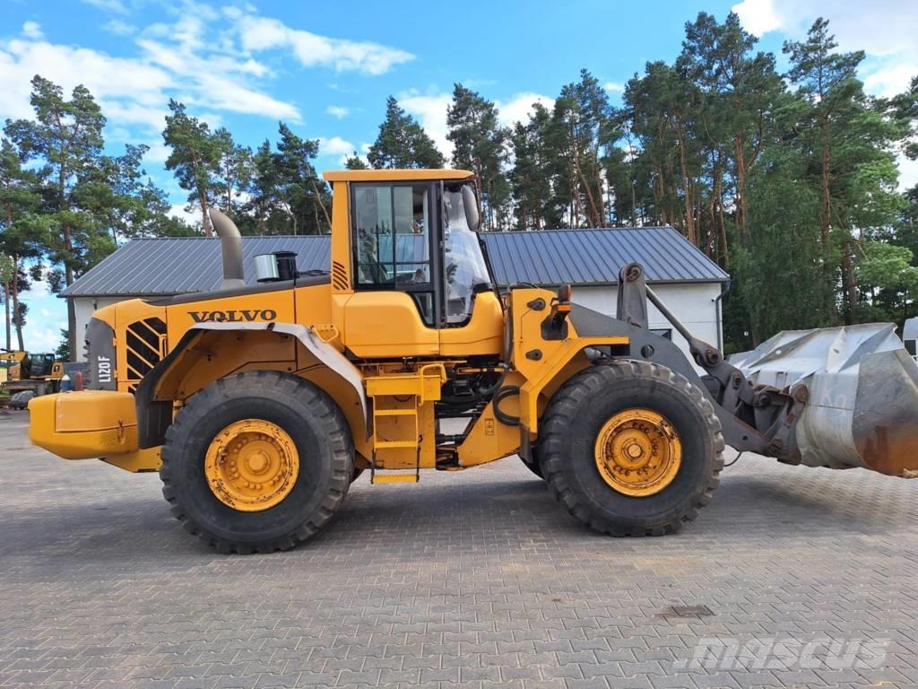 Volvo L 120 F Iekrāvēji uz riteņiem