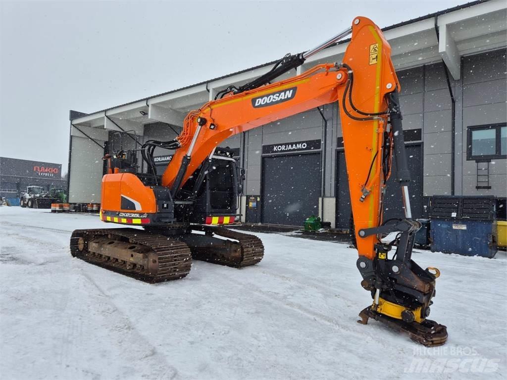 Doosan DX235LCR-5 Kāpurķēžu ekskavatori