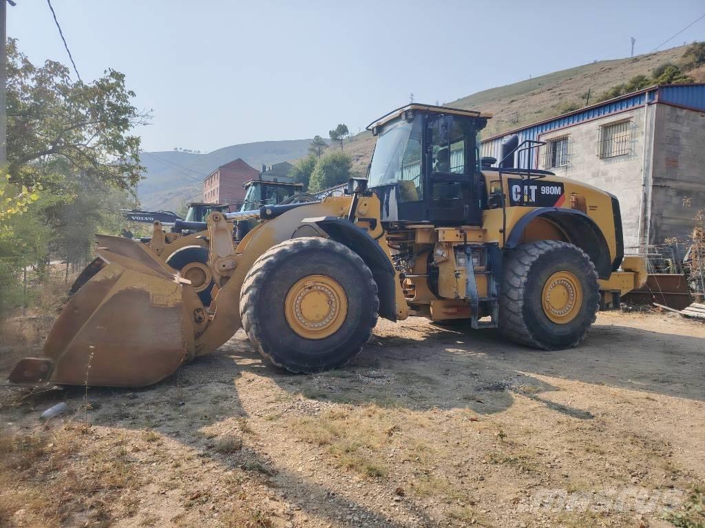 CAT 980 M Iekrāvēji uz riteņiem
