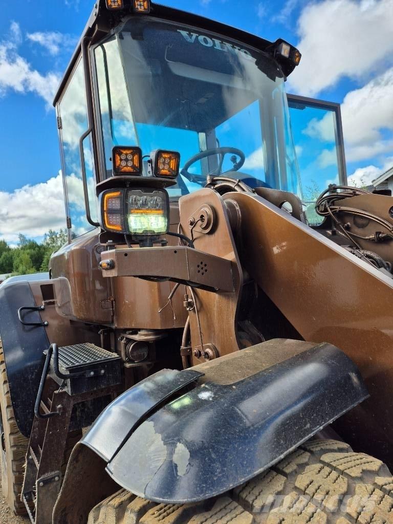 Volvo L 70 E Iekrāvēji uz riteņiem