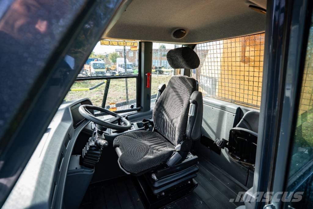 Hyundai HA 30 A Artikulētie pašizgāzēji