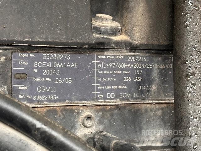 CASE 921 E Iekrāvēji uz riteņiem