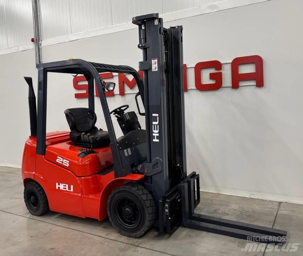 Heli 10052 - FD25G Tehnika ar dīzeļa dzinēju